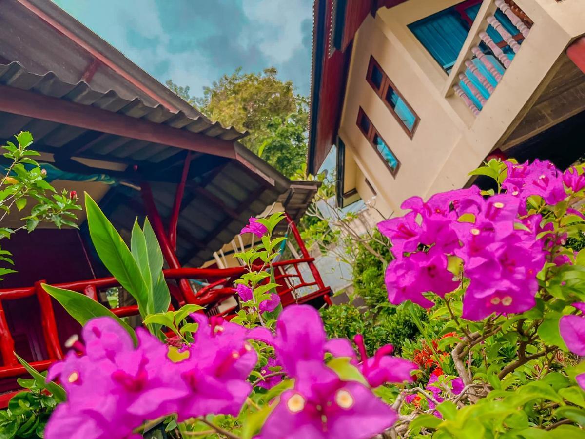 Tanouy Garden Villa Baan Khai Exterior photo