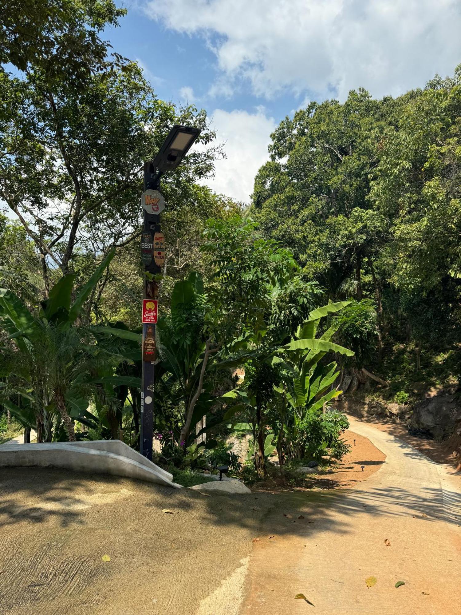 Tanouy Garden Villa Baan Khai Exterior photo